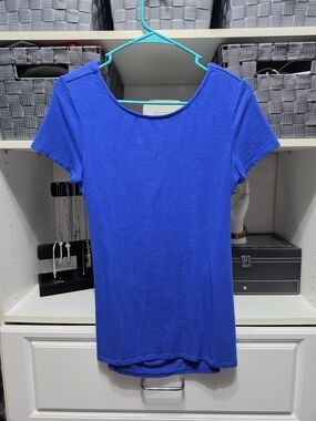 Express Classic Crewneck Women’s Tee in Royal Blue